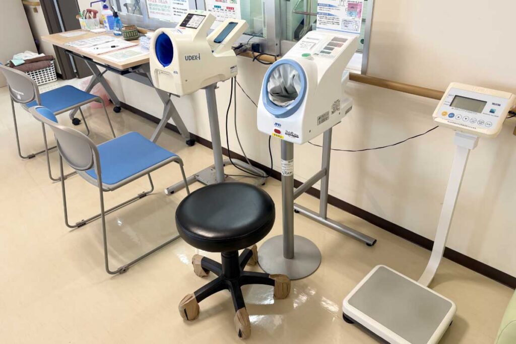 電子血圧計・体重計（伊利原）